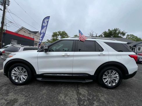 Used 2020 Ford Explorer Limited RWD image 5