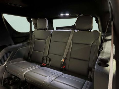 Used 2021 Chevrolet Tahoe Premier w/ Premium Package image 29