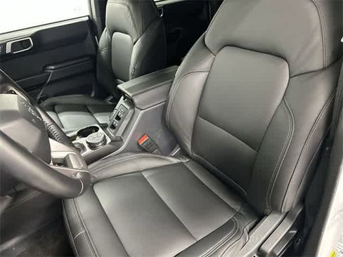 Used 2025 Ford Bronco Big Bend image 10