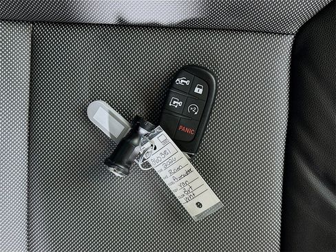 New 2026 RAM ProMaster 2500 w/ Convenience Group image 20