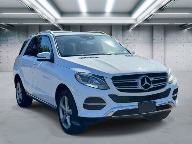 Used 2019 Mercedes-Benz GLE 400 4MATIC image 2