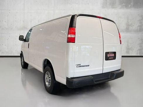 Used 2020 Chevrolet Express 2500 w/ Driver Convenience Package image 7