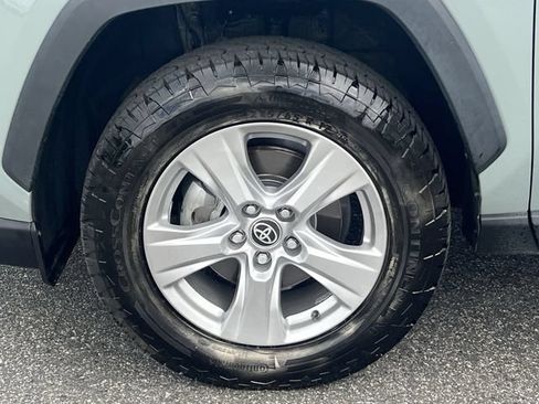 Used 2022 Toyota RAV4 XLE FWD image 38