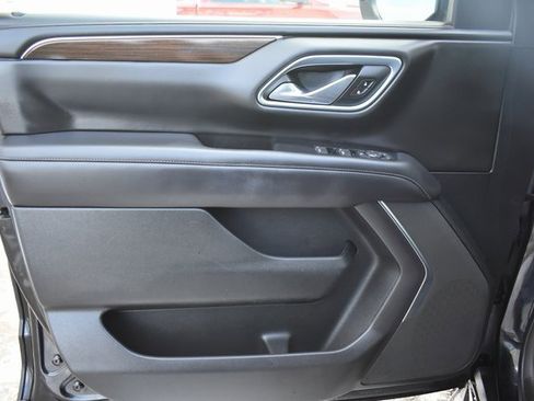 Used 2021 GMC Yukon XL SLE image 14