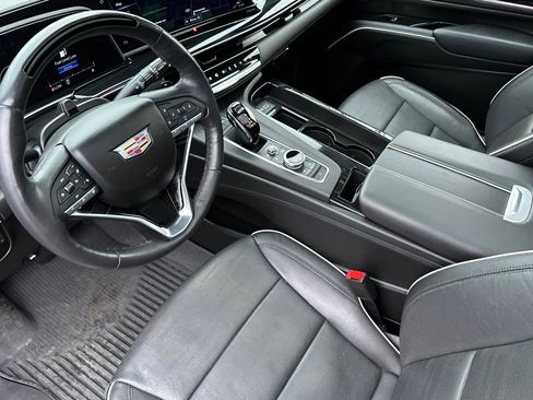 Used 2023 Cadillac Escalade Sport w/ Touring Package image 10