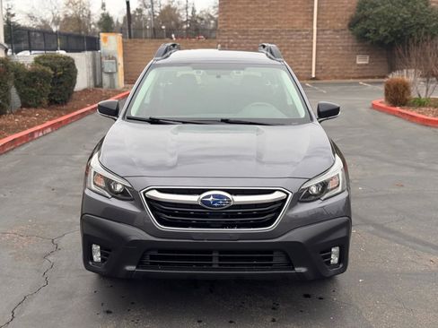 Used 2022 Subaru Outback image 9