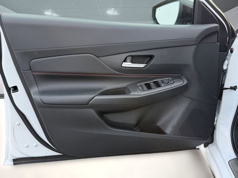 New 2026 Nissan Sentra SR w/ Floor Mat Package FWD image 12