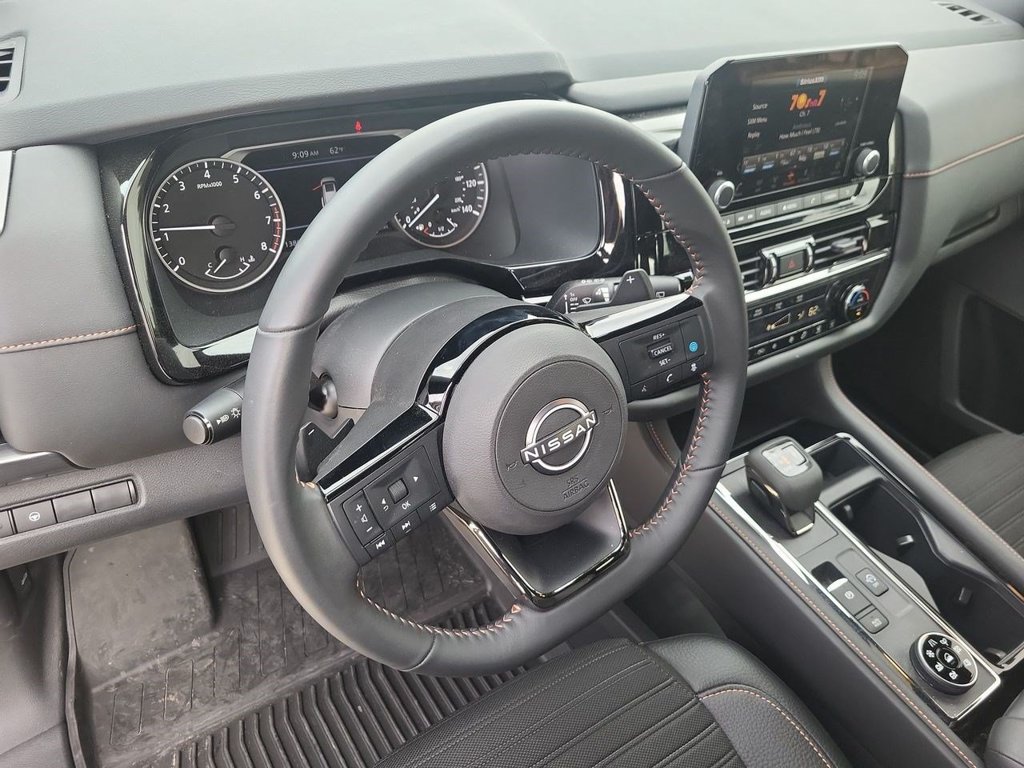 Used 2023 Nissan Pathfinder Rock Creek AWD/4WD image 16