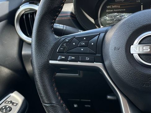 Used 2024 Nissan Versa SR FWD image 14