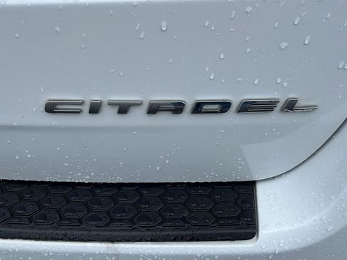 Used 2017 Dodge Durango Citadel w/ Premium Entertainment Group AWD/4WD image 6