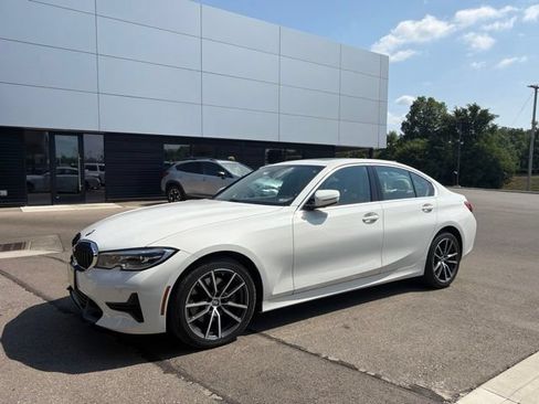 Used 2020 BMW 330i xDrive Sedan w/ Convenience Package AWD/4WD image 5