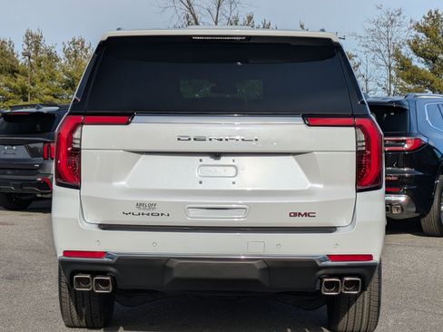 New 2026 GMC Yukon XL Denali w/ Sun & Power Step Package image 5