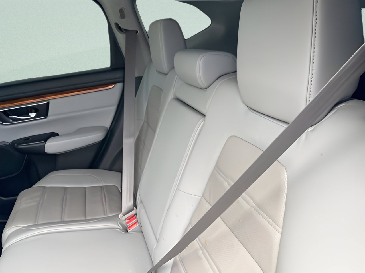 Used 2018 Honda CR-V Touring image 19