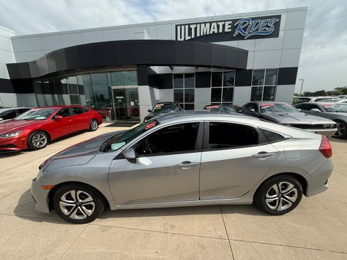 Used 2016 Honda Civic LX image 3