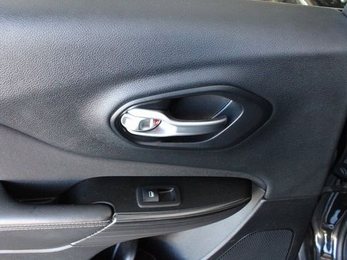 Used 2014 Jeep Cherokee Latitude image 45