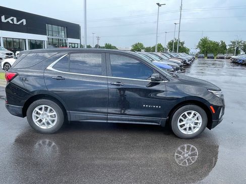 Used 2022 Chevrolet Equinox LT FWD image 8