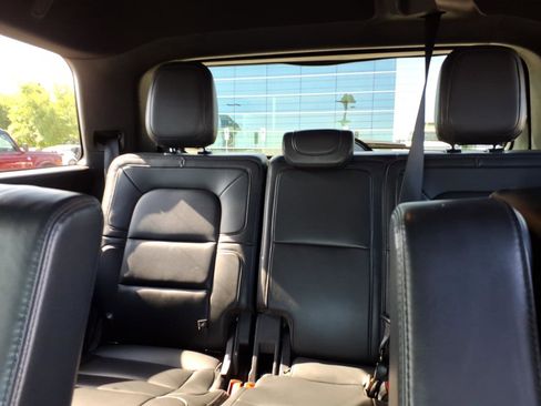 Used 2023 Lincoln Navigator Reserve AWD/4WD image 14