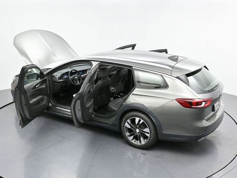 Used 2019 Buick Regal Essence w/ Sights and Sounds Package AWD/4WD image 36