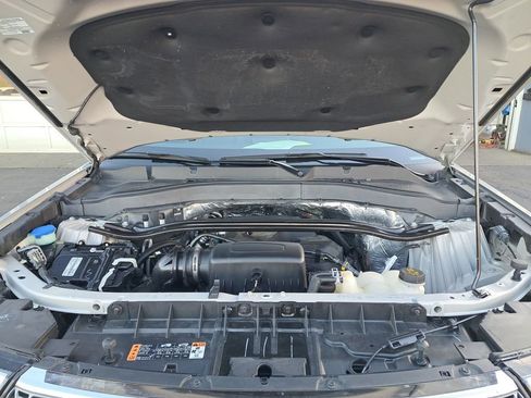 Used 2020 Ford Explorer Limited w/ Class III Trailer Tow Package image 27