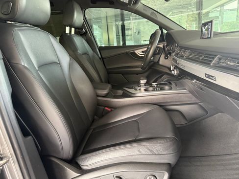 Used 2018 Audi Q7 2.0T Premium Plus AWD/4WD image 32