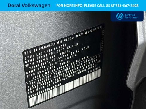 Certified 2024 Volkswagen Tiguan SE w/ Panoramic Sunroof Package FWD image 29