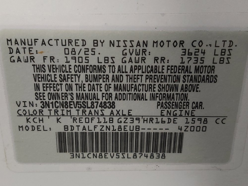 Used 2025 Nissan Versa SV w/ Trunk Package FWD image 33