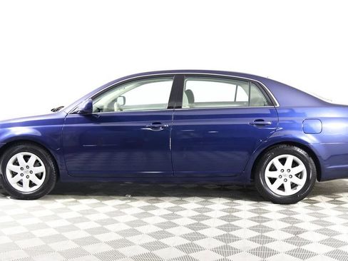 Used 2008 Toyota Avalon XL image 2