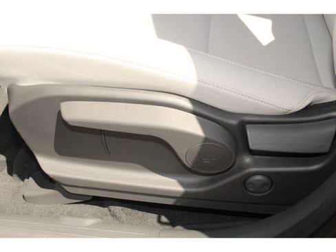 New 2026 Hyundai Santa Fe SE image 15