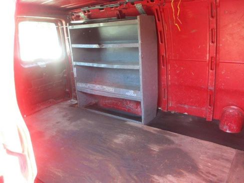 Used 2001 Chevrolet Express 3500 w/ Preferred Equipment Group 2 RWD image 7