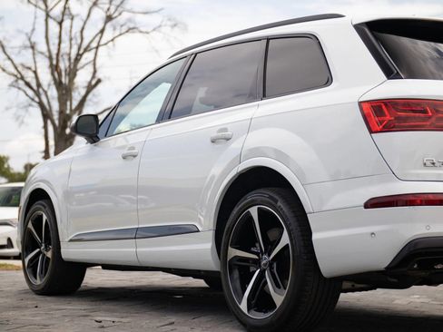 Used 2019 Audi Q7 3.0T Prestige AWD/4WD image 9