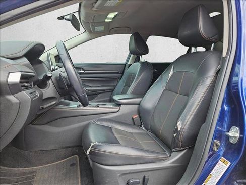 Used 2019 Nissan Altima 2.5 SR FWD image 11