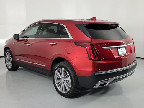 Used 2024 Cadillac XT5 Premium Luxury w/ LPO, Floor Liner Package FWD image 4