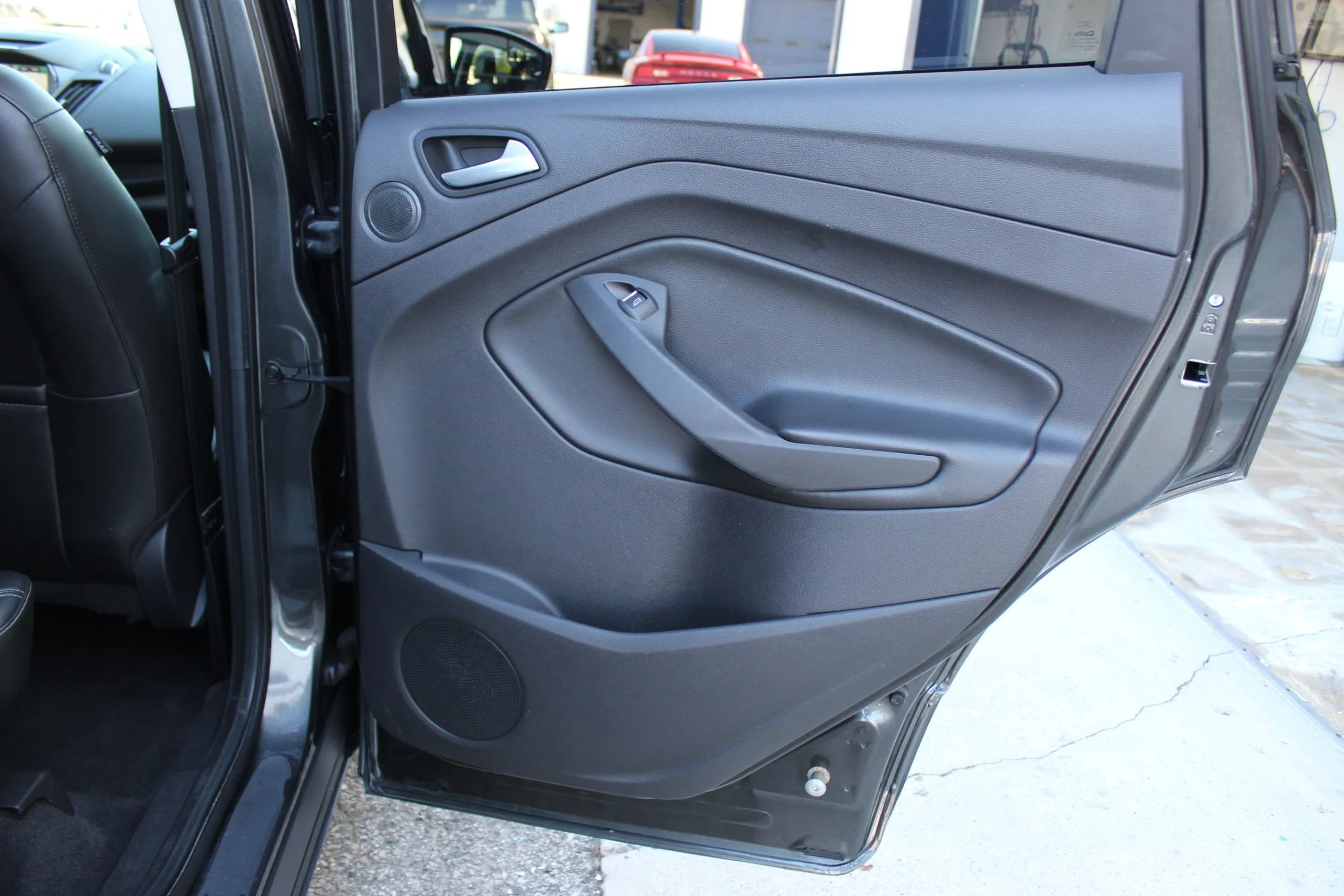 Used 2015 Ford Escape Titanium AWD/4WD image 21
