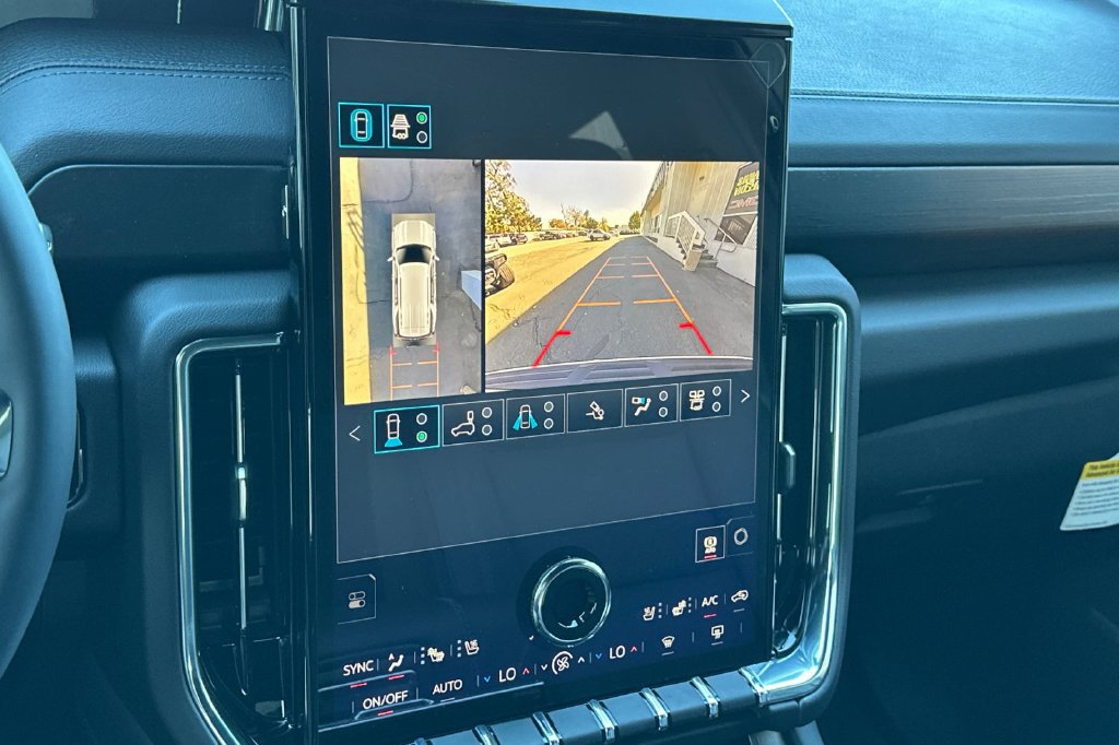 New 2027 GMC Yukon Denali w/ Advanced Technology Package AWD/4WD image 25