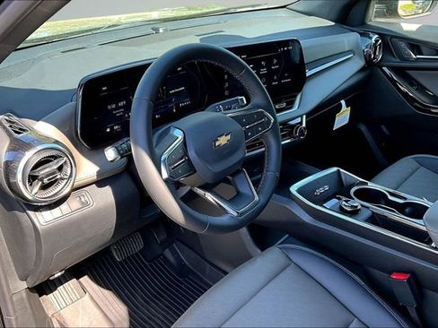 New 2026 Chevrolet Equinox LT image 7