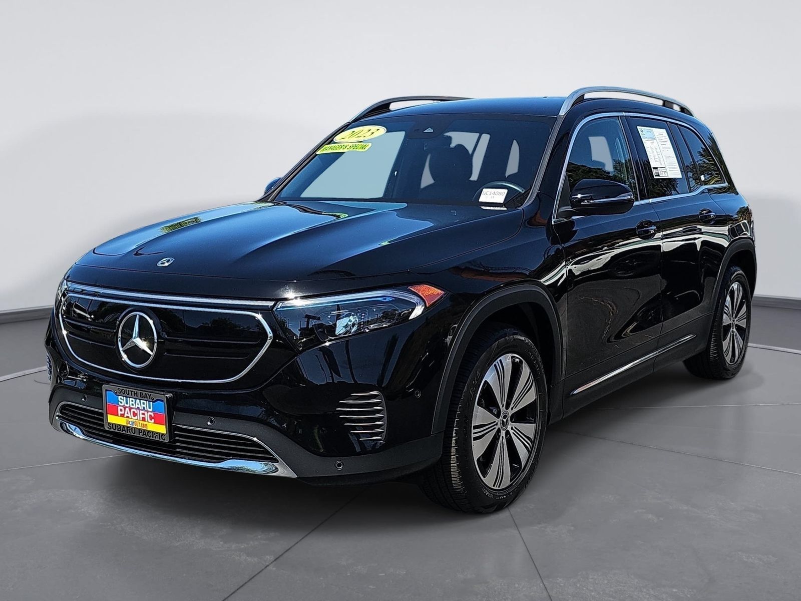 Used 2023 Mercedes-Benz EQB 300 4MATIC image 7