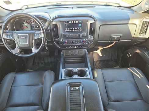 Used 2019 GMC Sierra 2500 SLT w/ Duramax Plus Package image 9