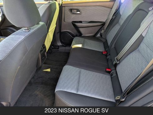 Used 2023 Nissan Rogue SV image 15