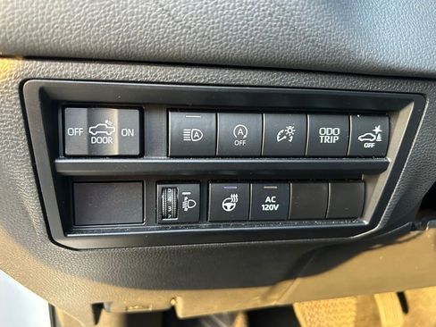 Used 2023 Toyota Tundra Limited w/ Power Package AWD/4WD image 20