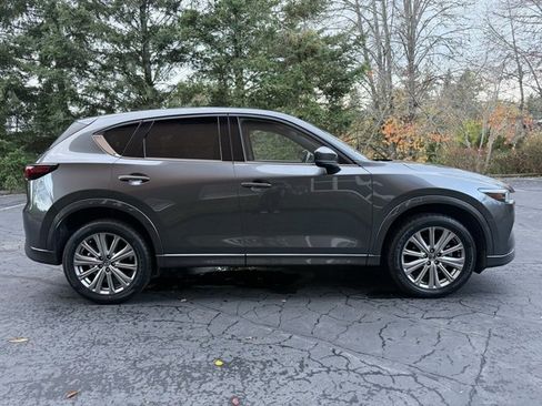 Used 2022 MAZDA CX-5 Signature image 4