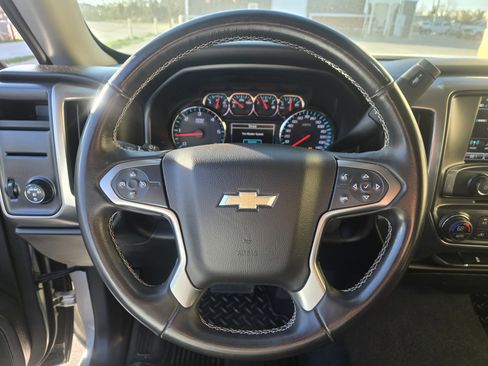 Used 2018 Chevrolet Silverado 1500 LT w/ Texas Edition image 12