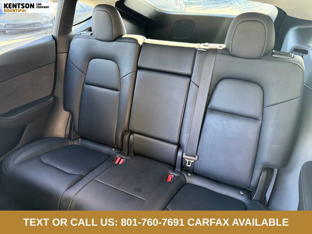 Used 2022 Tesla Model Y Performance AWD/4WD image 26