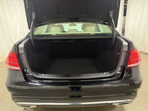 Used 2014 Mercedes-Benz E 350 E 350 Sedan 4D image 40