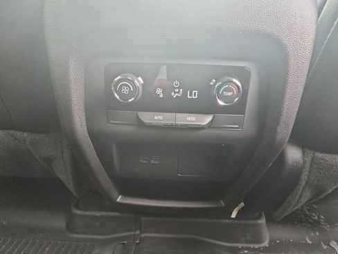New 2026 Chevrolet Traverse LT w/ Midnight/Sport Edition FWD image 22