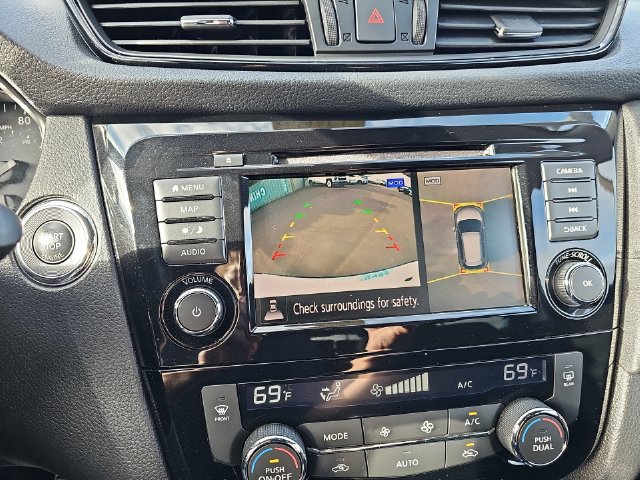 Used 2018 Nissan Rogue SV w/ Premium Package AWD/4WD image 23