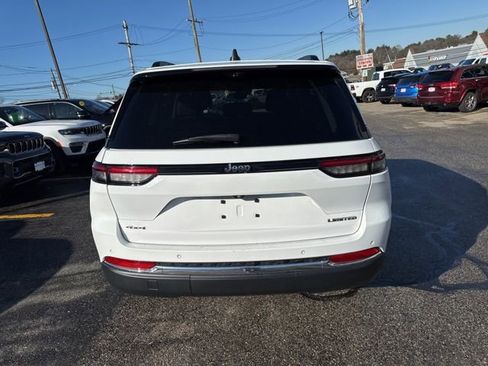 Certified 2023 Jeep Grand Cherokee Limited w/ Luxury Tech Group II AWD/4WD image 6