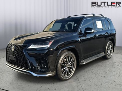 Used 2024 Lexus LX 600 F Sport image 1
