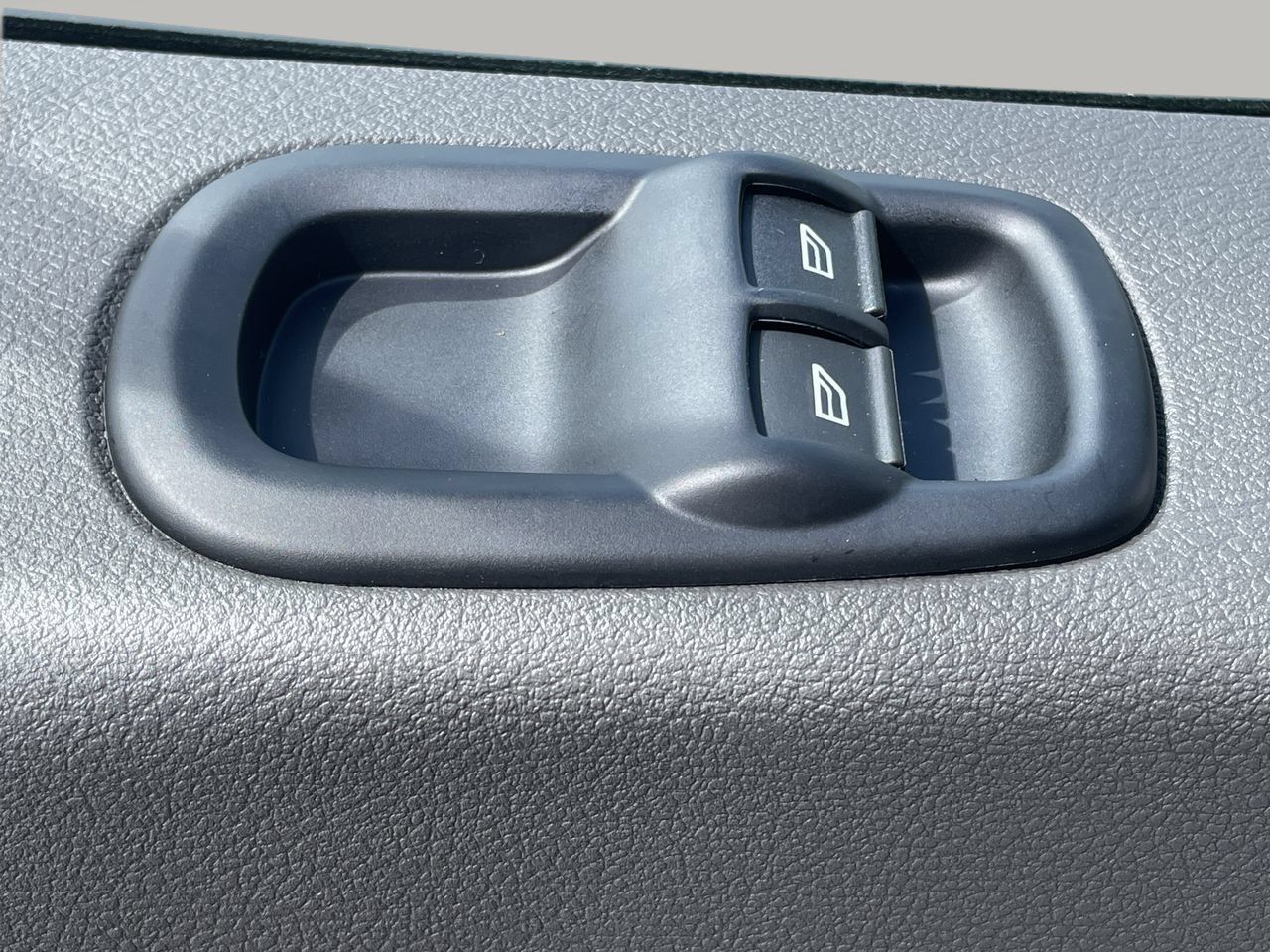 New 2027 Ford Transit 150 Low Roof RWD image 18
