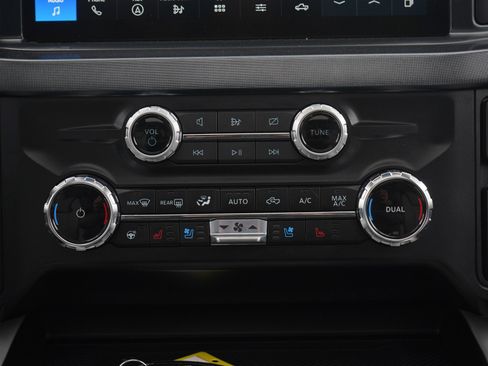 Used 2024 Ford F350 Limited w/ FX4 Off-Road Package image 19