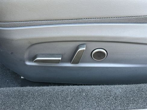 Used 2025 Tesla Model 3 Long Range image 23